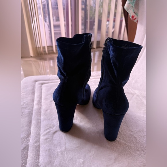Madden Girl Fantaysa Velvet Bootie (Navy) 6.5 bootie zipper - Picture 9 of 16